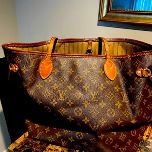 Louis Vuitton Authentic Never Full PM size.